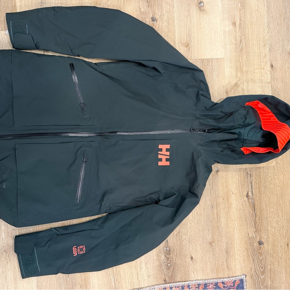 Helly Hansen Women’s Powderqueen Infinity Ski Jacket